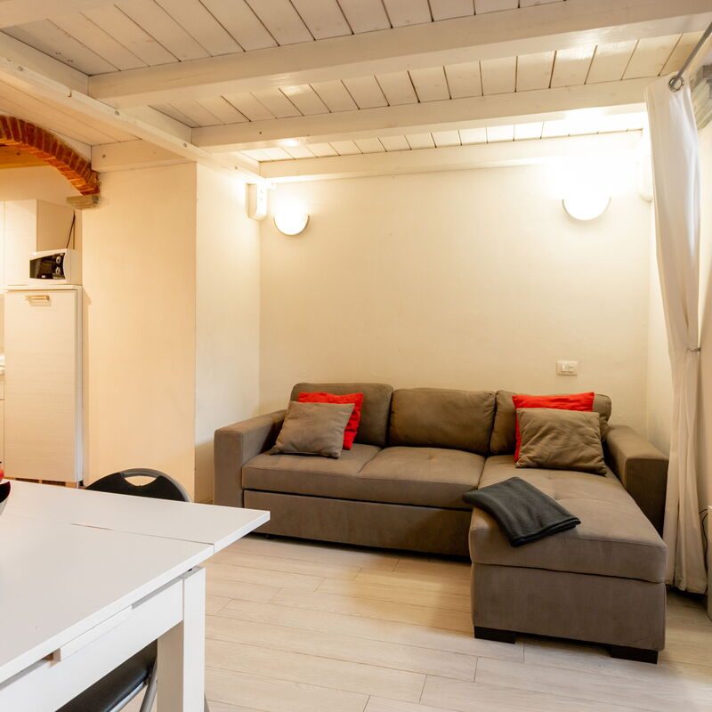 Oltrarno Loft: Dining Room, Living Room