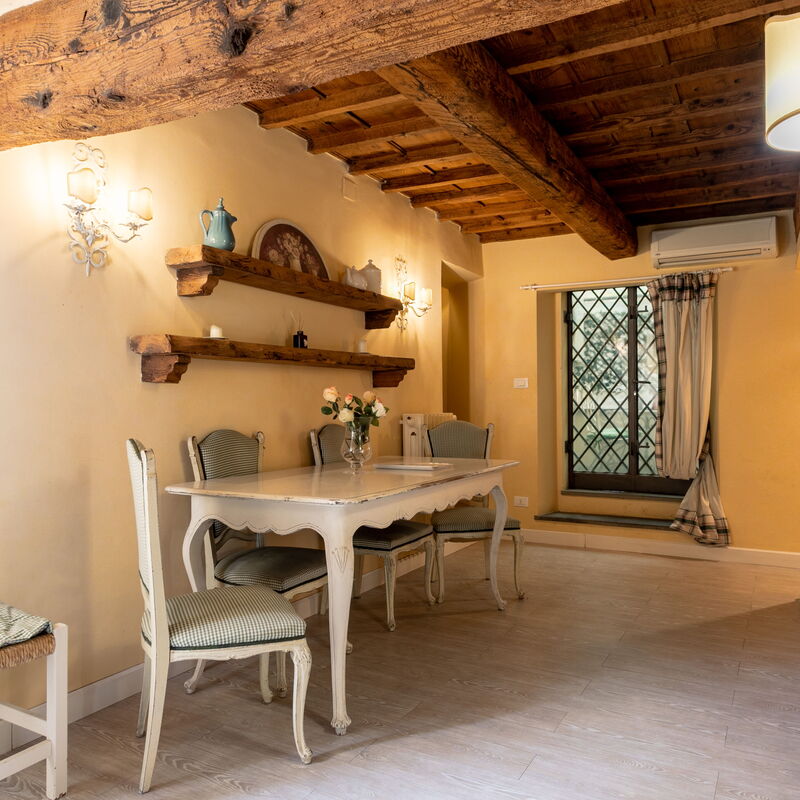 Beatrice: Salle à manger, Salon