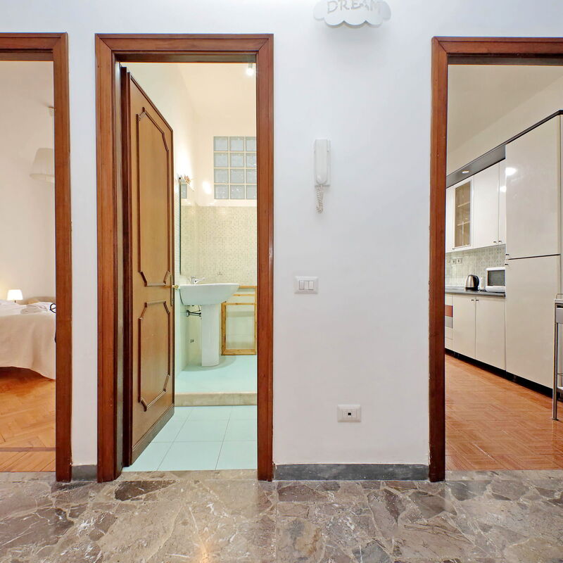 Cerreto Di Spoleto: Bathroom, Bedroom, Kitchen