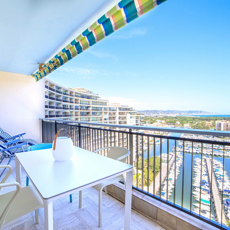 Cannes Marina - Le Surcouf: Balcony / Terrace / Patio