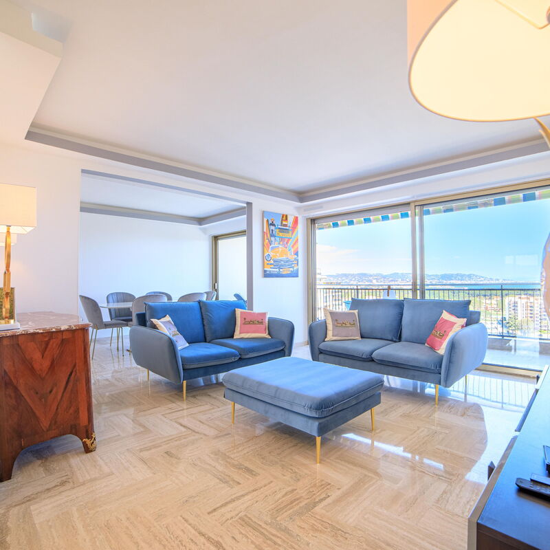 Cannes Marina - Le Surcouf: Living Room