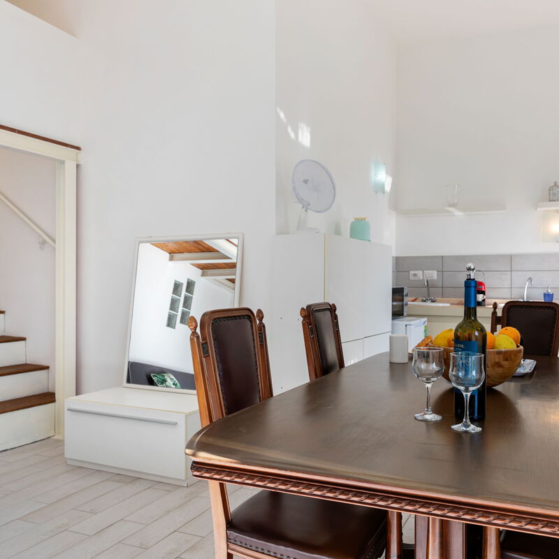 Sunrise Of Isola Bella: Cucina, Sala da pranzo