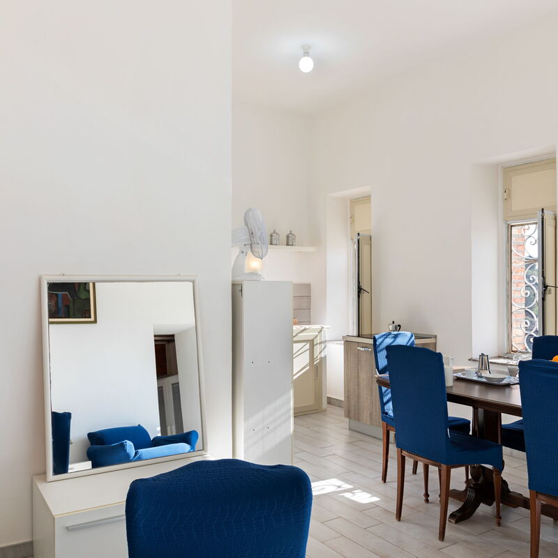 Sunrise Of Isola Bella: Cucina, Sala da pranzo