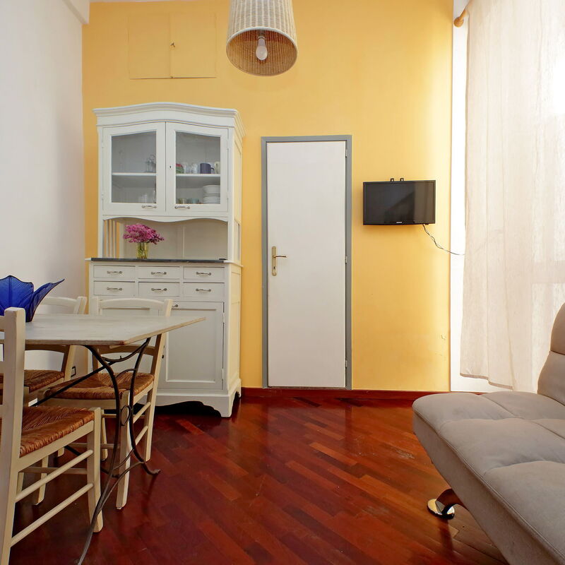 Aleardo Aleardi: Living Room