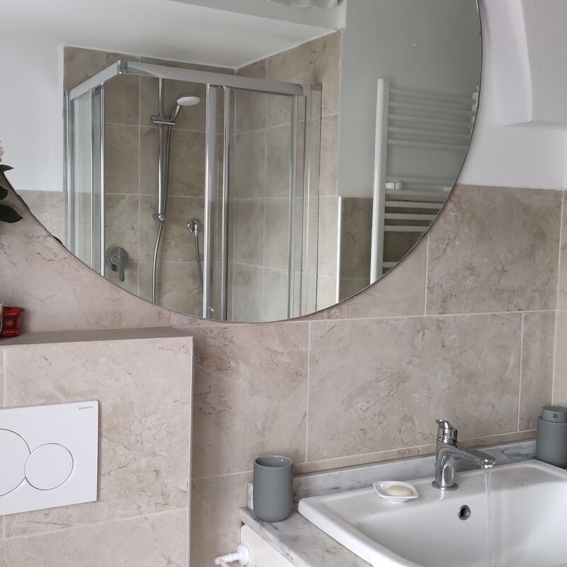 Costanza: Salle de bain