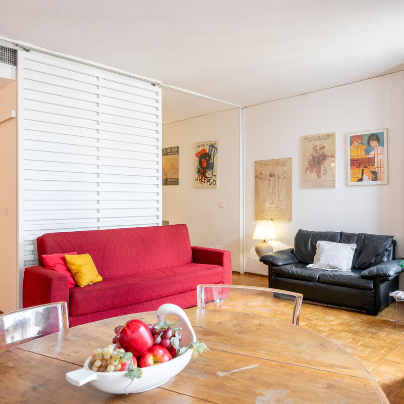 Thiago: Dining Room, Living Room