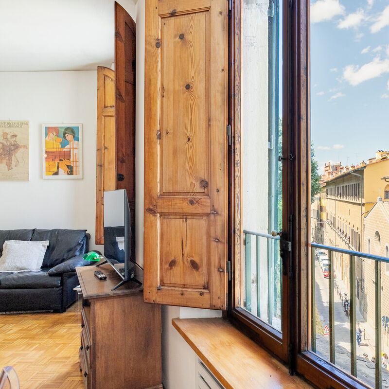 Thiago: Dining Room, Living Room