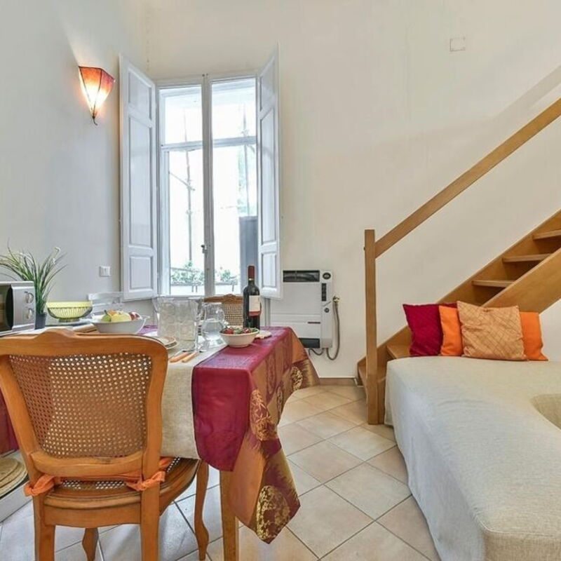 Mignon: Dining Room, Kitchen, Living Room