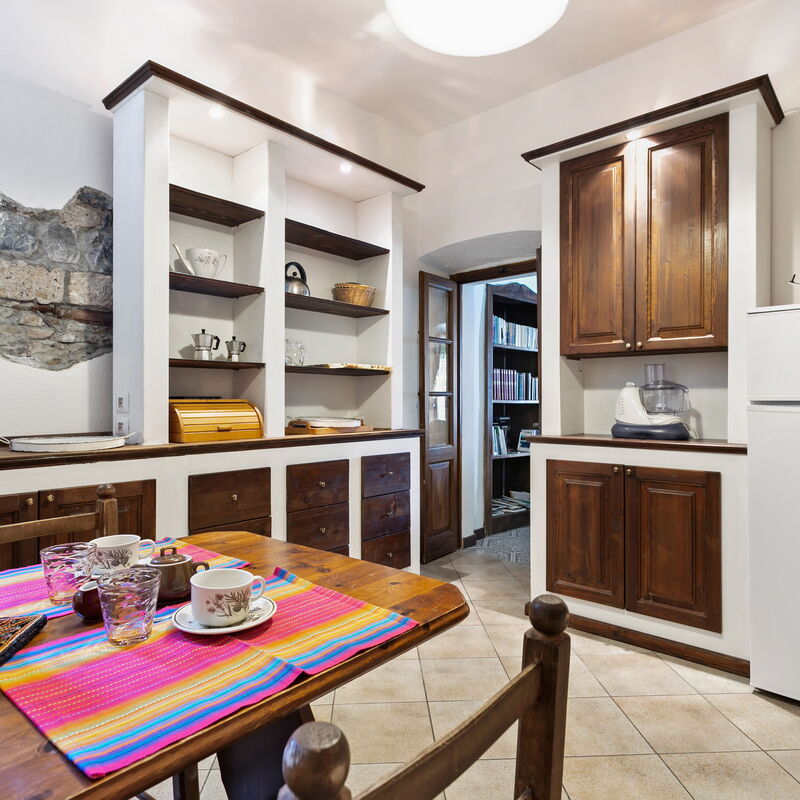 Casa Glicine On The Lake: Dining Room, Food, Kitchen