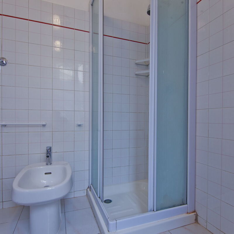 Flaminia: Ensuite bathroom.