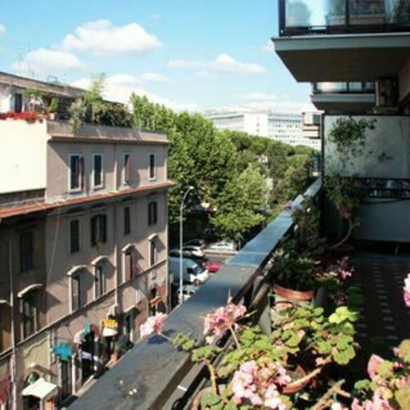 Giulietti 2250: Balcony / Terrace / Patio