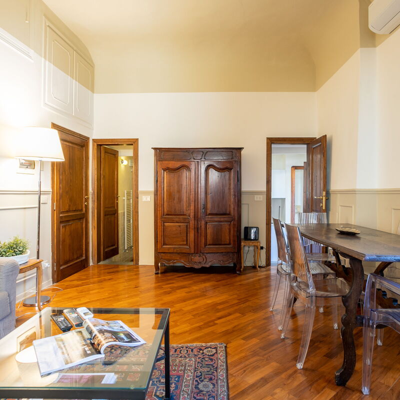 Zafferano: Dining Room, Living Room