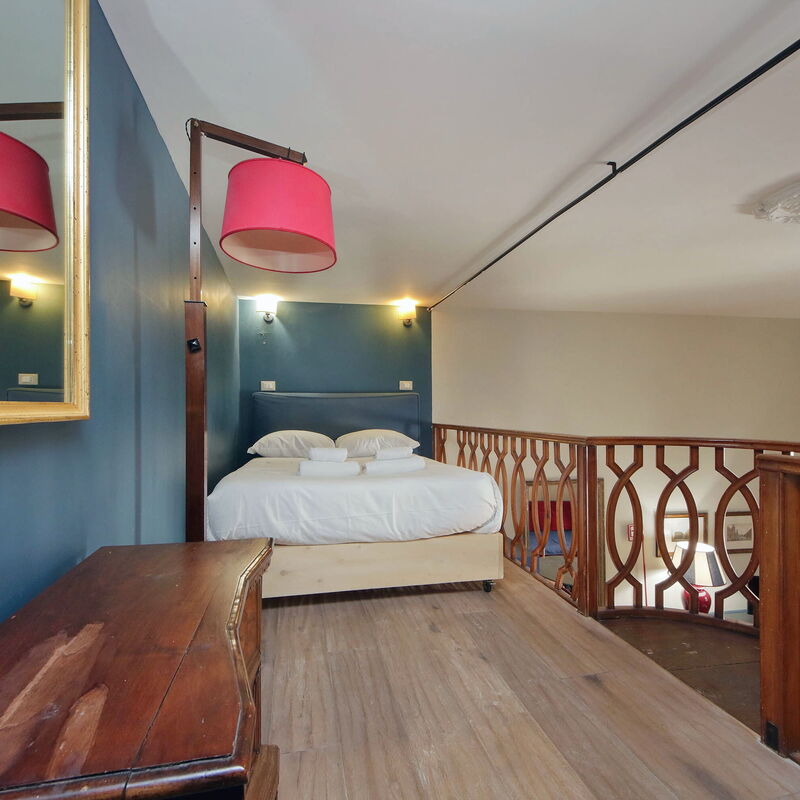 Studio con Soppalco • Via Gregoriana • Vicino Piazza di Spagna: chambre à coucher