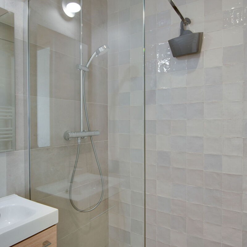 Gold Apartment Right On Famous Rue D'antibes!