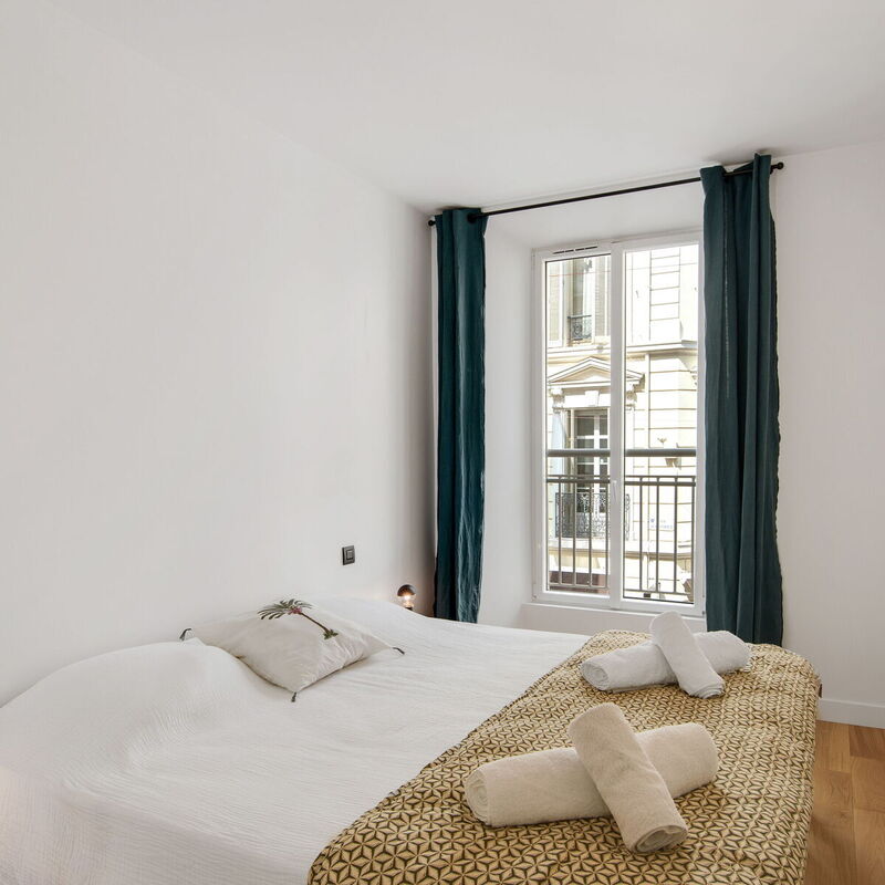 Gold Apartment Right On Famous Rue D'antibes!