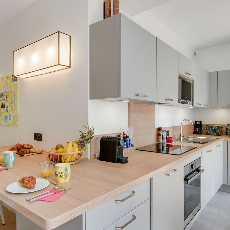 Gold Apartment Right On Famous Rue D'antibes!