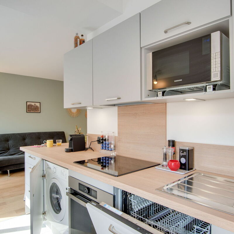 Gold Apartment Right On Famous Rue D'antibes!