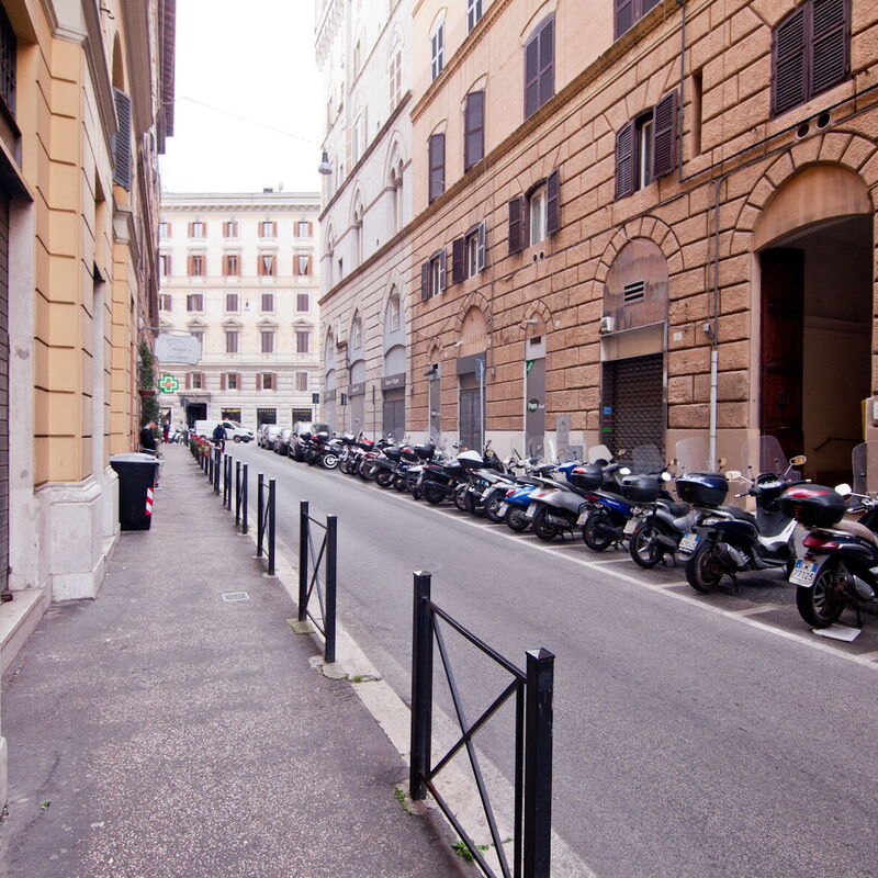 Valenziani: Extérieurs, Vues