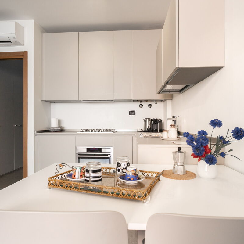 Pastorelli: Dining Room, Kitchen, Summer