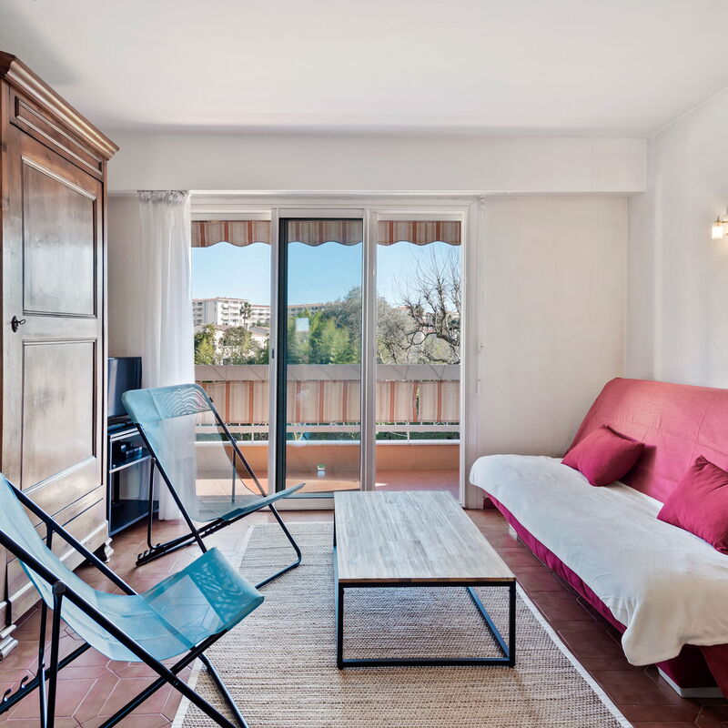 Les Jasmins Apartment: Balcony / Terrace / Patio, Living Room