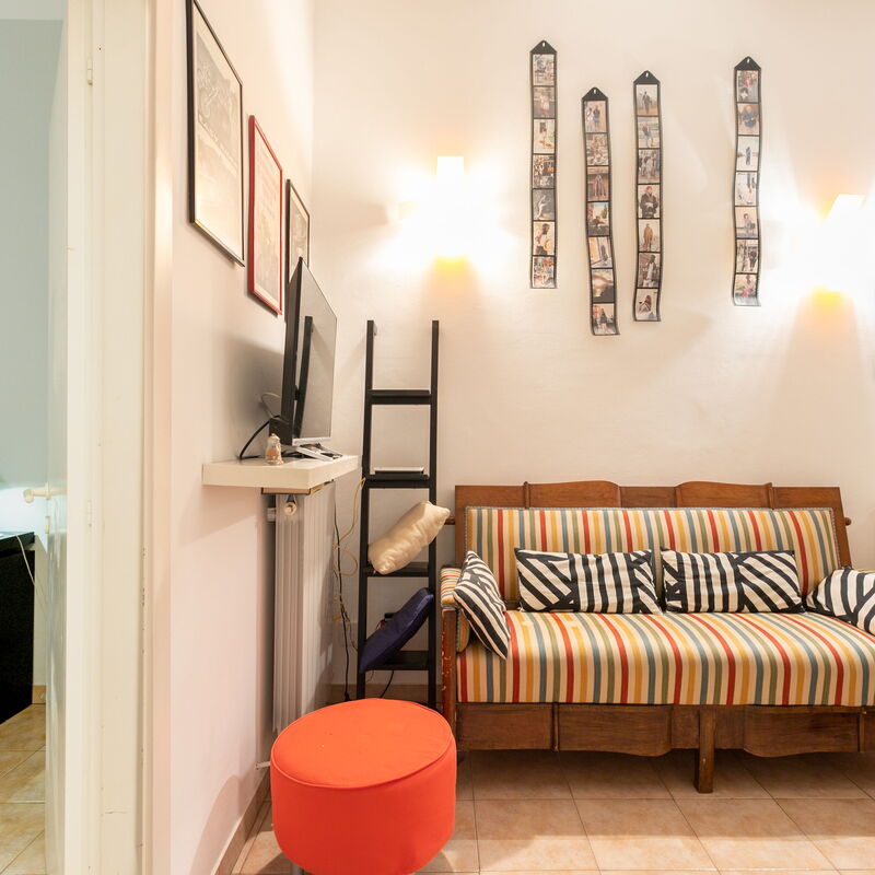 Lecco: Bedroom, Living Room