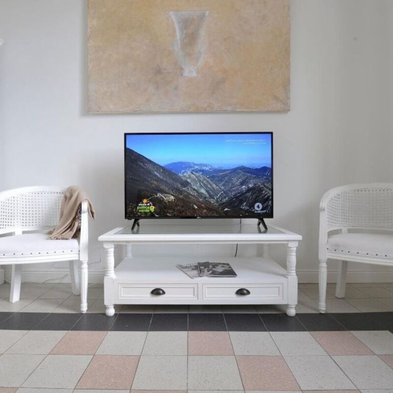 Bacone Liberty Vittoria: Living Room