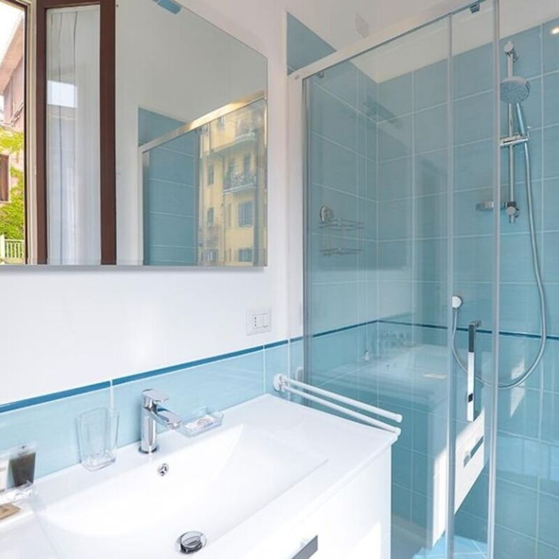 San Vittore - Two Bedrooms: Bathroom