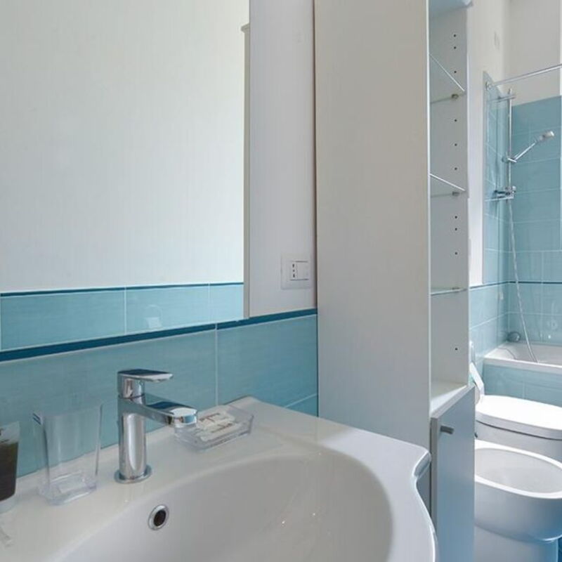 San Vittore - Two Bedrooms: Bathroom