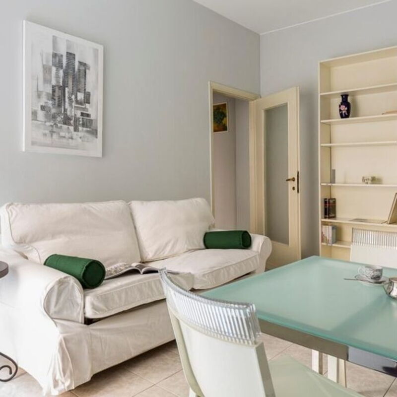 Alberti: Living Room