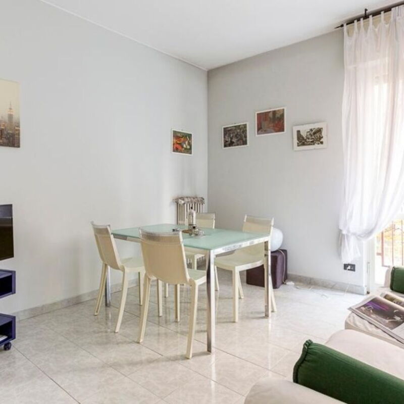 Alberti: Living Room