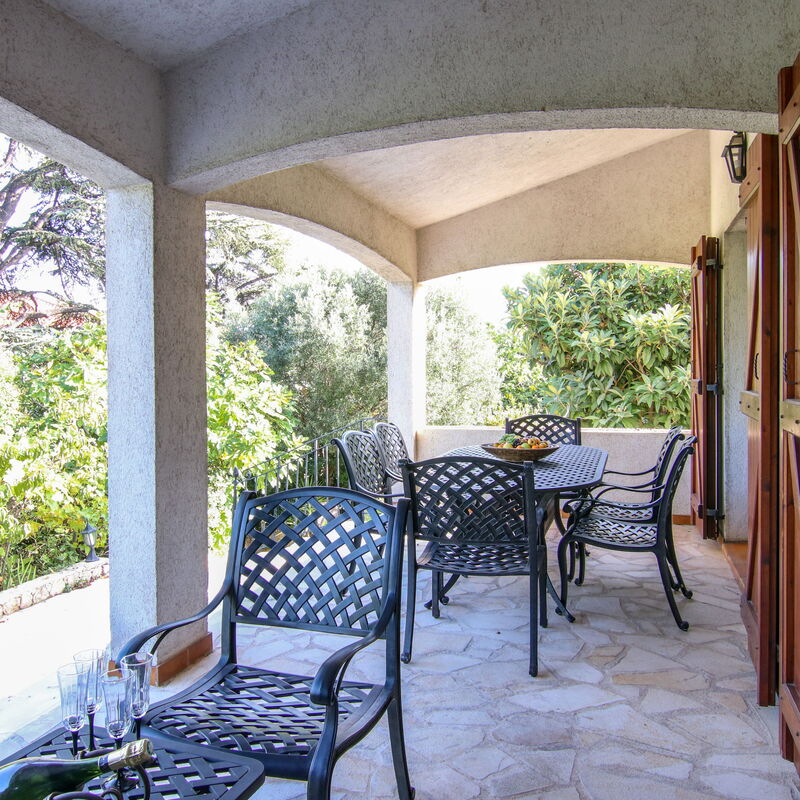 Villa Eden: Balcony / Terrace / Patio, Garden