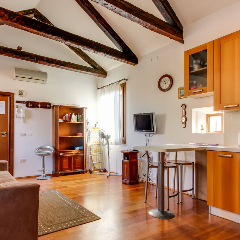 Ramo Venier: Cuisine, Salle à manger, Salon