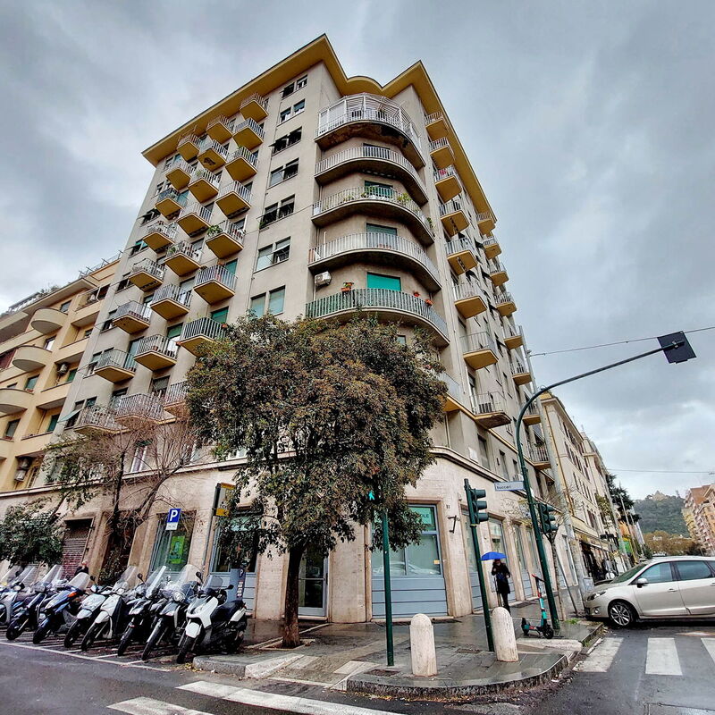 Buccari: Extérieurs, Vues