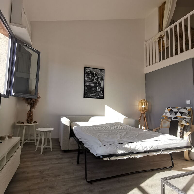 Saint Tropez City Loft: chambre à coucher