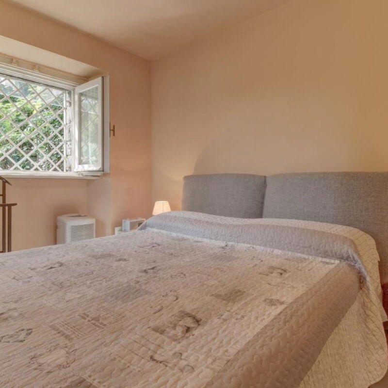 Villa Tobia Lake View Apartment: Bedroom