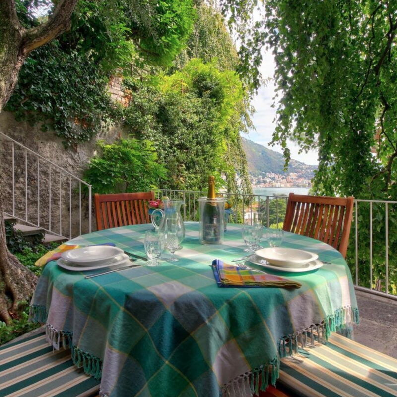 Villa Tobia Lake View Apartment: Balcony / Terrace / Patio