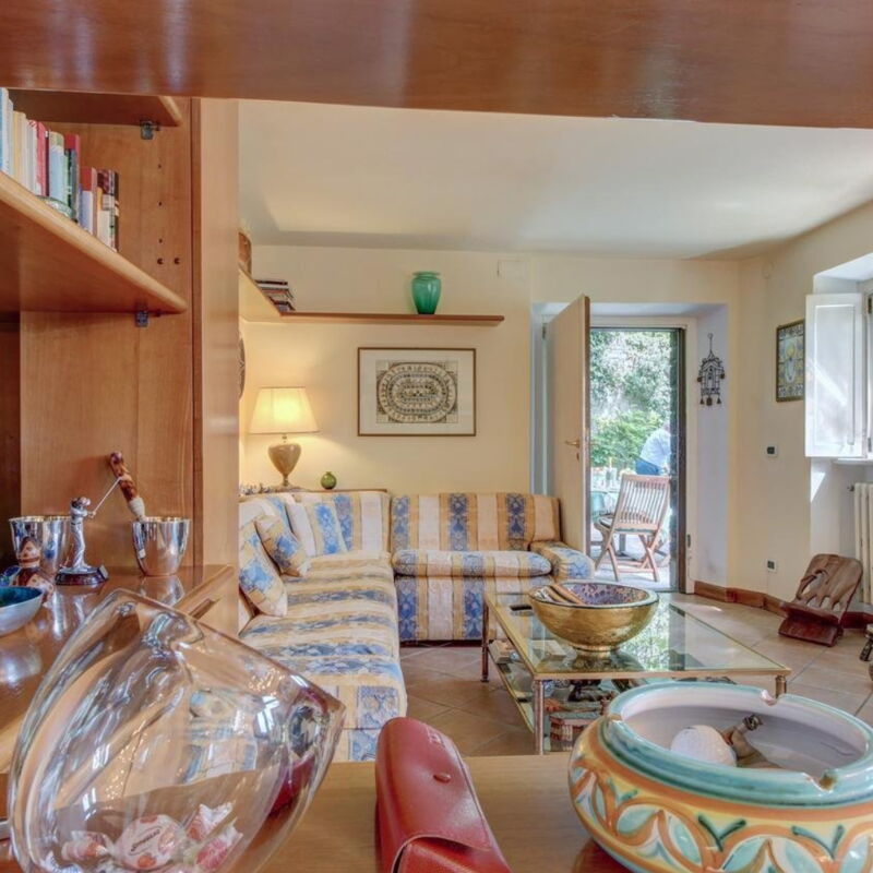 Villa Tobia Lake View Apartment: Living Room