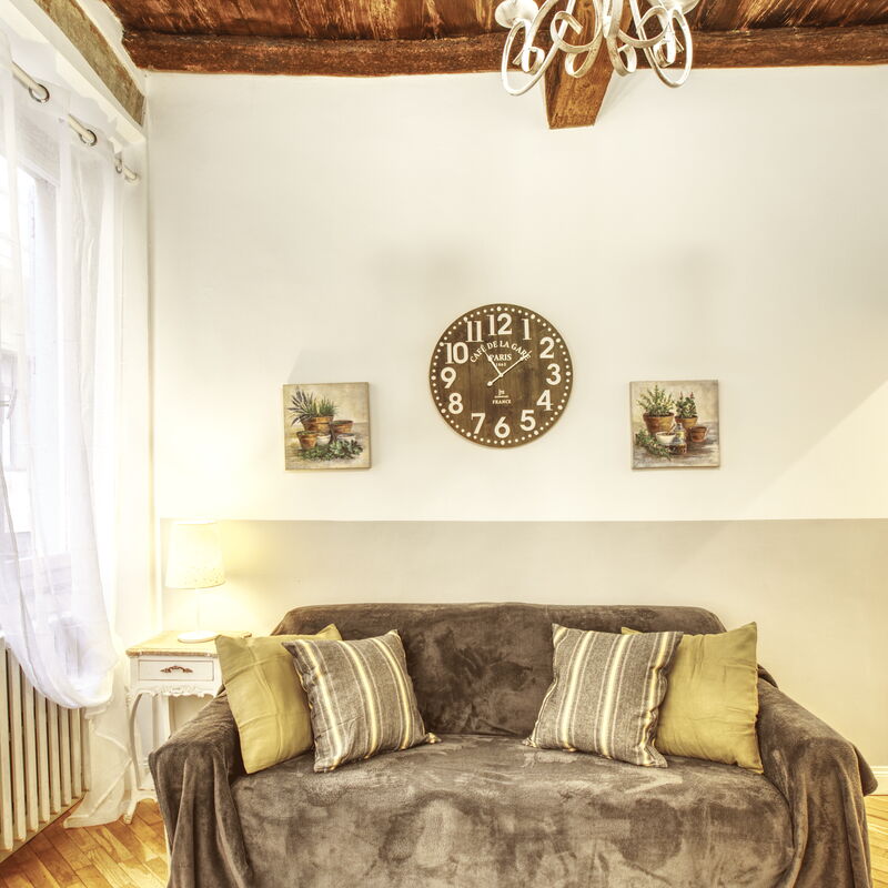 Altafronte Escape: Living Room