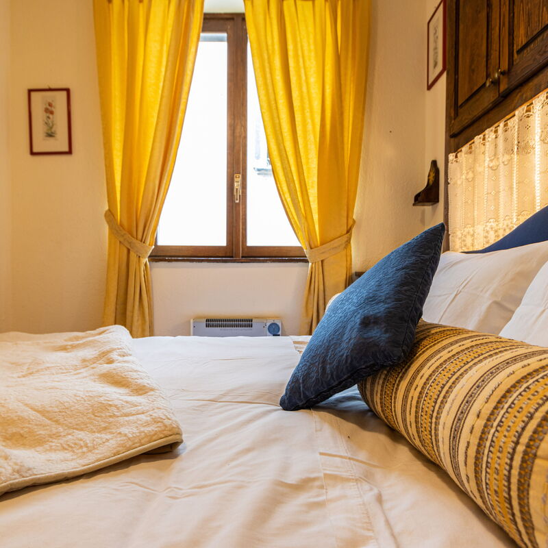 Relax Cottage In Vercana: Bedroom