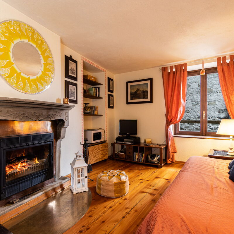 Relax Cottage In Vercana: Living Room