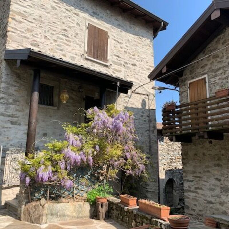 Relax Cottage In Vercana: Balcony / Terrace / Patio, Building Exterior, Outdoor