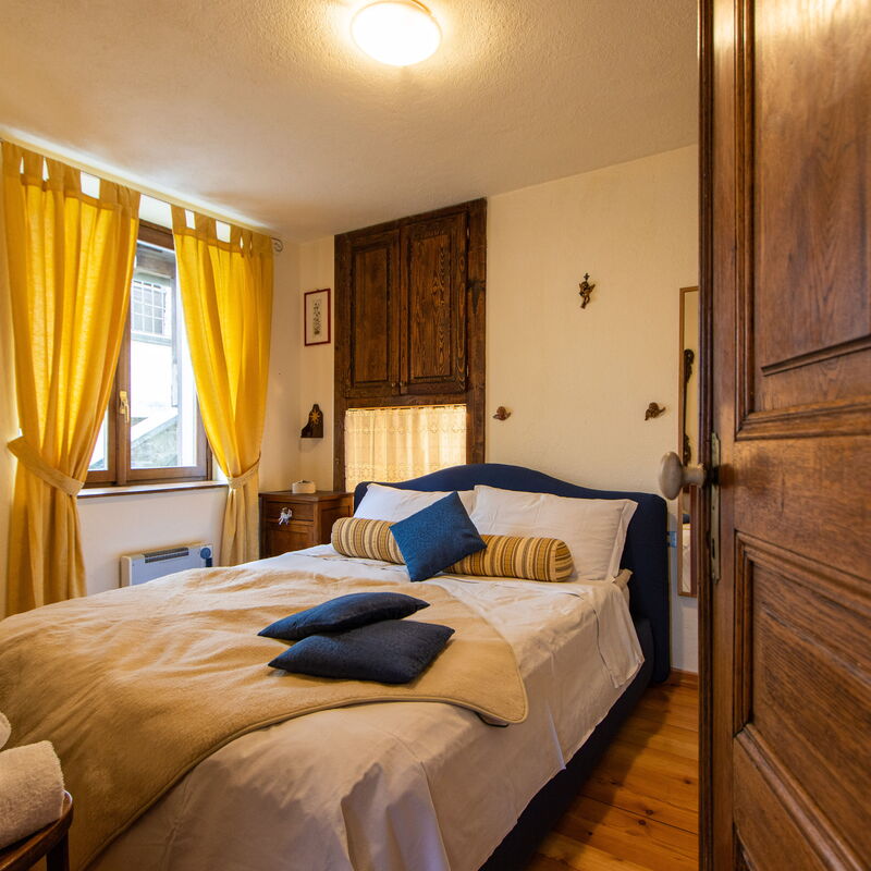 Relax Cottage In Vercana: Bedroom