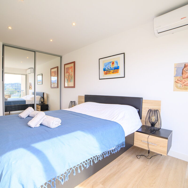 Duplex Avec Rooftop Et Vue Mer Panoramique: chambre à coucher