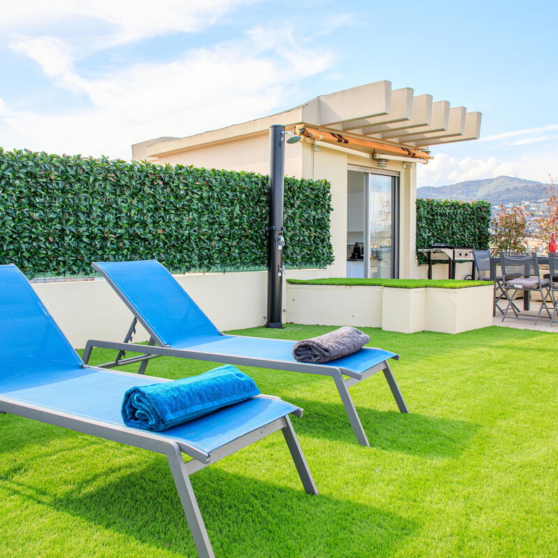 Duplex Avec Rooftop Et Vue Mer Panoramique: Balcon / Terrasse / Patio