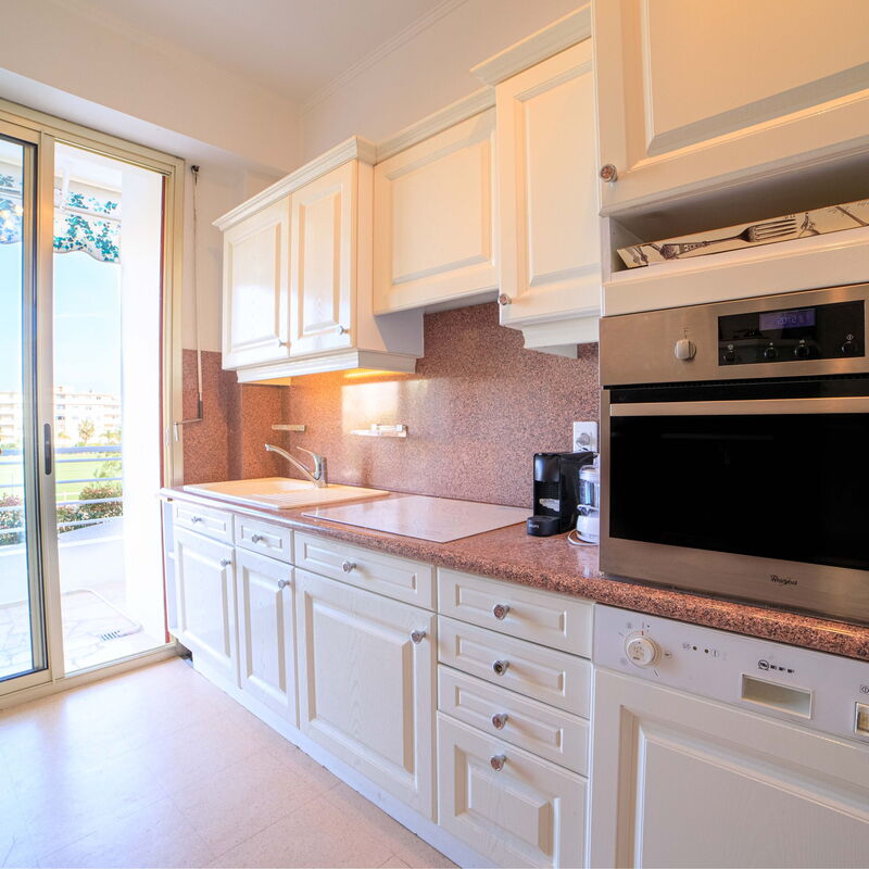 Les Hespérides: Kitchen