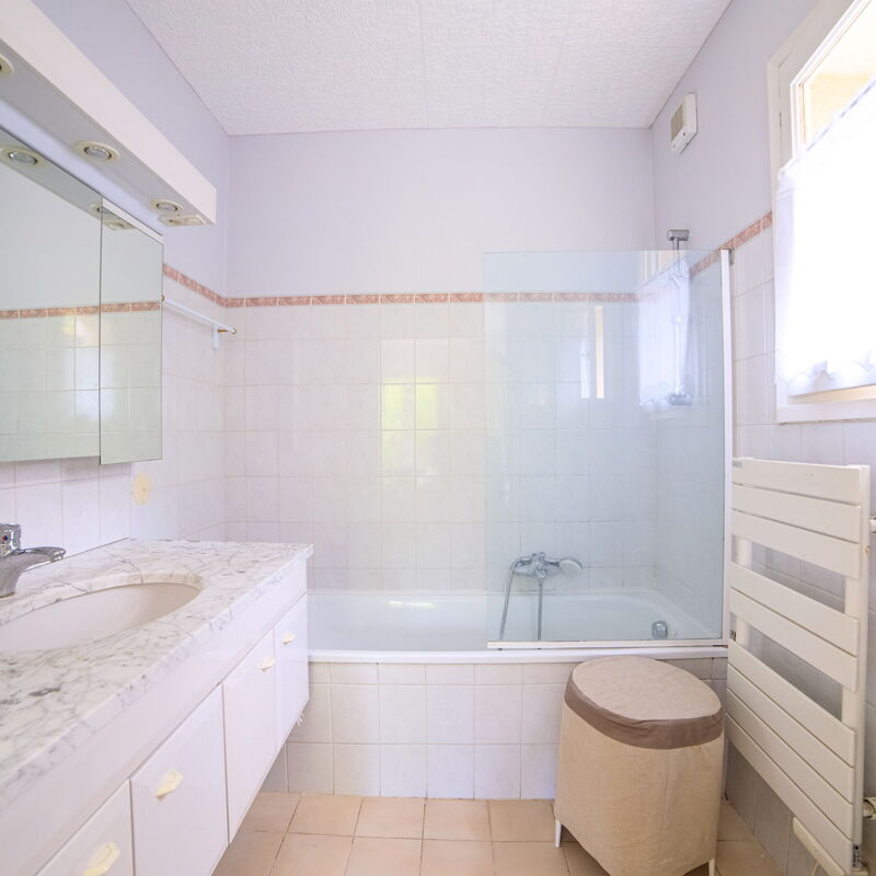 Villa Les Lauriers: Salle de bain