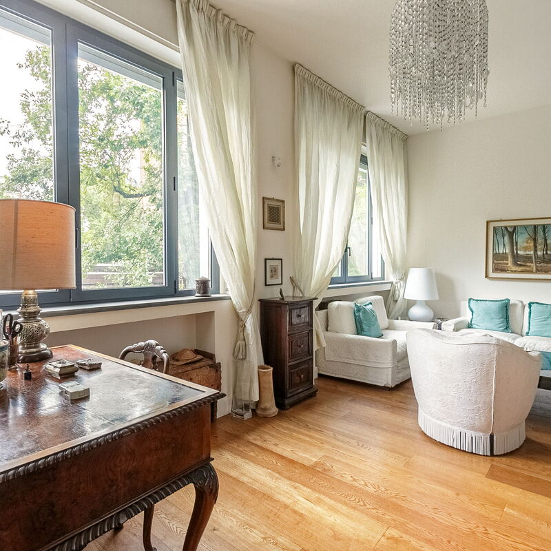 Conca Del Naviglio One Bedroom: Living Room