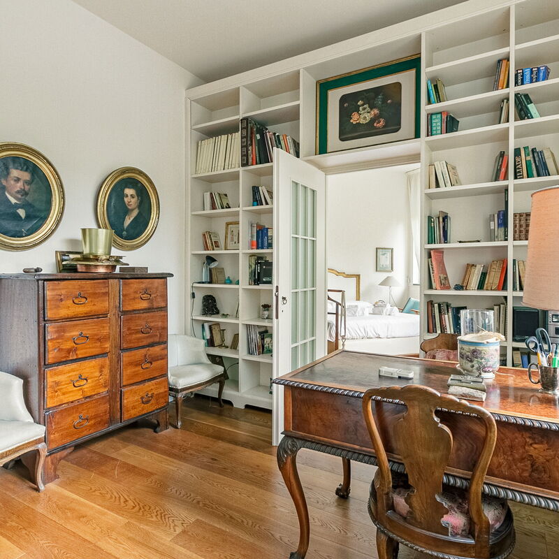 Conca Del Naviglio One Bedroom: Living Room