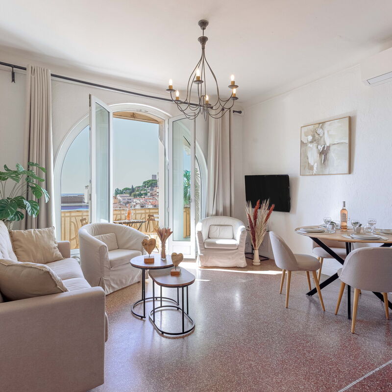 Bel Appartement 5* Vue Mer Et Suquet - Centre Cannes: Living Room
