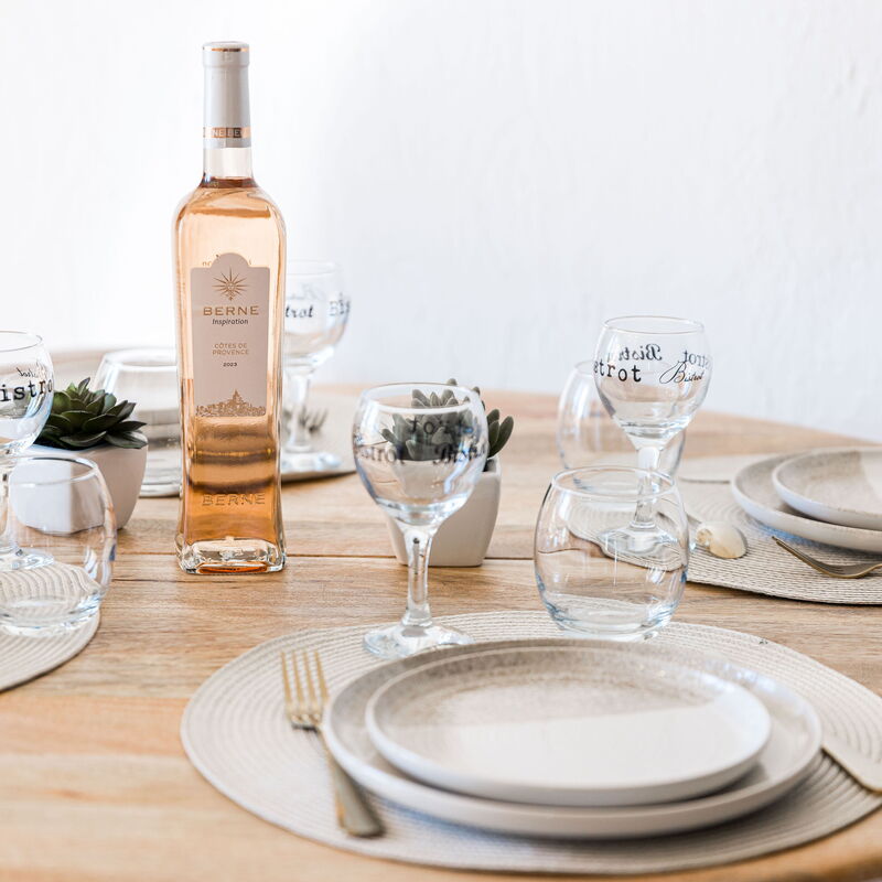 Bel Appartement 5* Vue Mer Et Suquet - Centre Cannes: Dining Room, Living Room